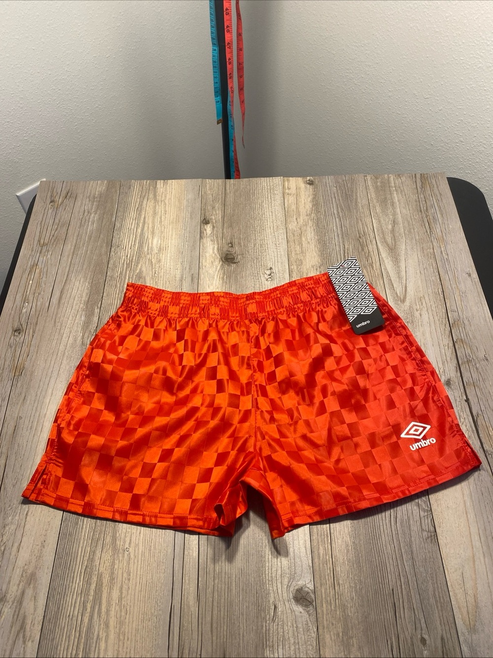 Umbro Women’s Checkered Athletic Shorts Diamond Logo Pull-On NWT Medium